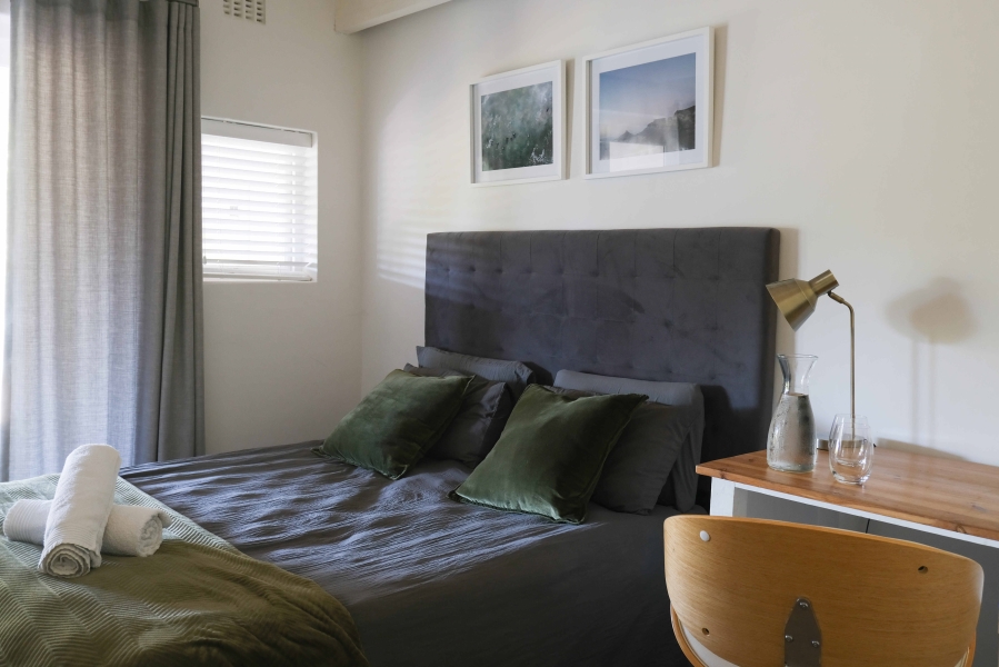 To Let 4 Bedroom Property for Rent in Bokkemanskloof Western Cape
